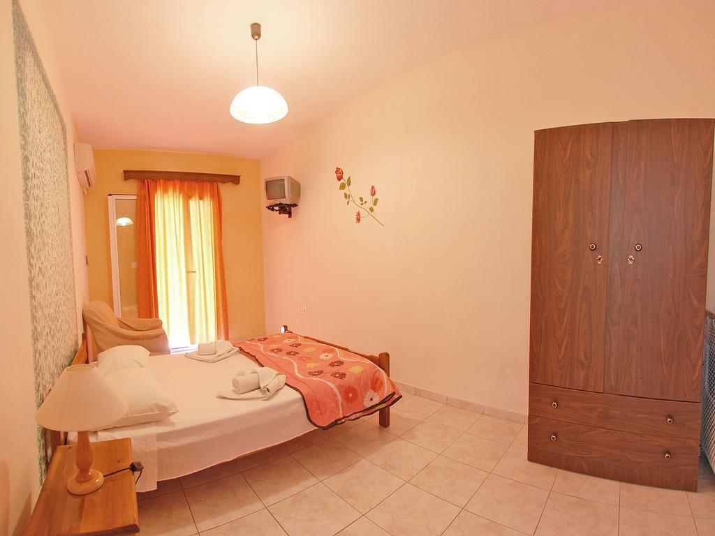 Emilia Apartments Трапезакі Номер фото