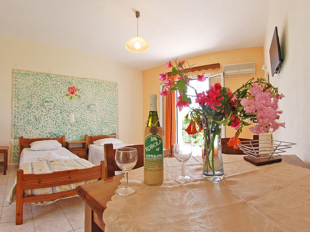 Emilia Apartments Трапезакі Номер фото