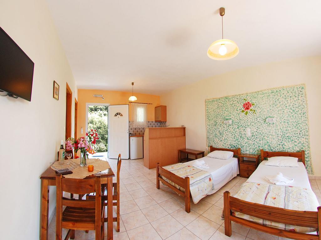 Emilia Apartments Трапезакі Номер фото