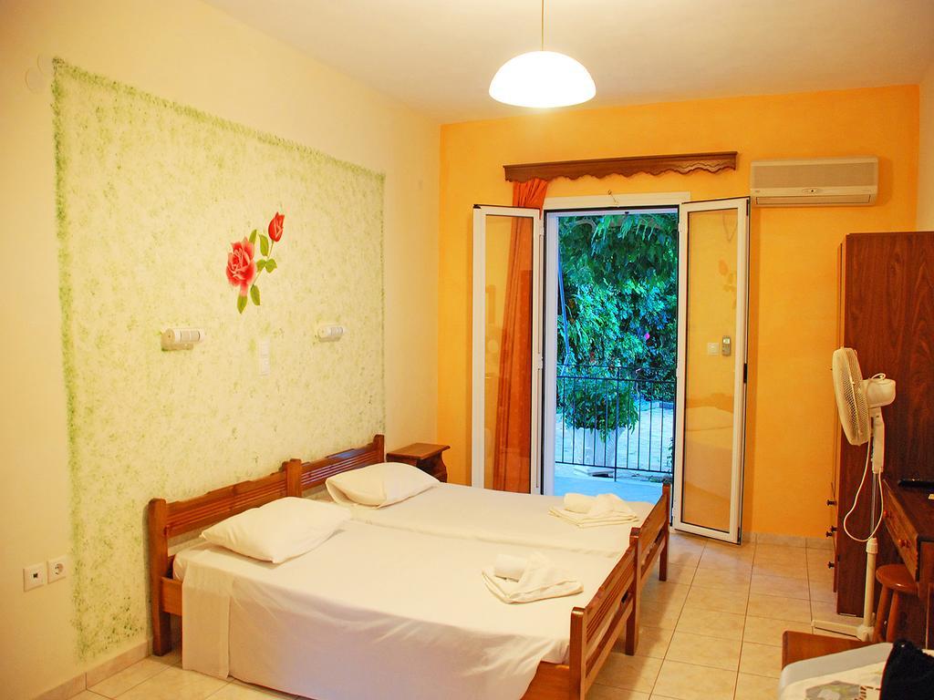 Emilia Apartments Трапезакі Номер фото